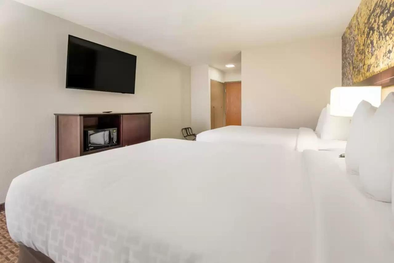 Hotel Clarion Pointe Abingdon Esterno foto