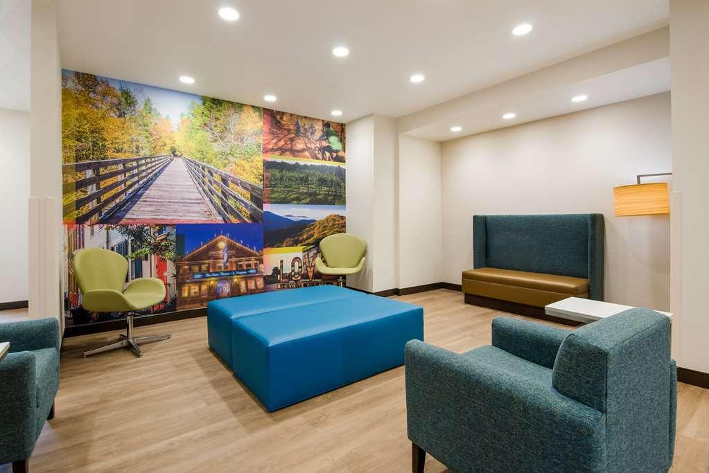 Hotel Clarion Pointe Abingdon Interno foto
